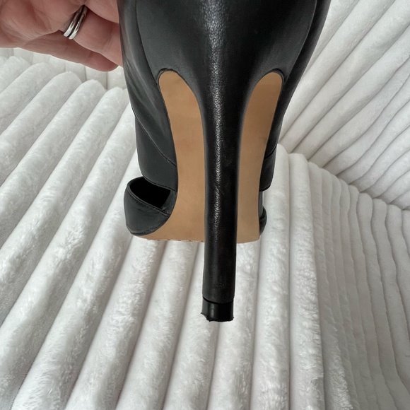 Vince Camuto Zip 3 1/2 " Heels with Penny Heel Black Size 8.5 - Picture 9 of 16